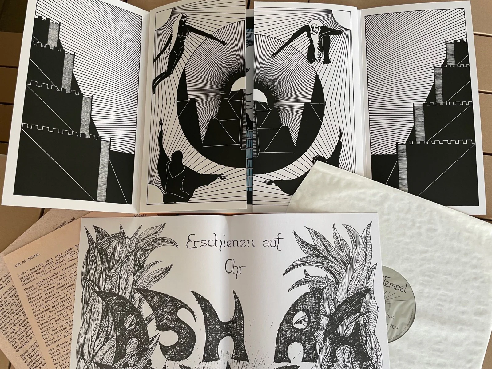 Ash Ra Tempel - Ash Ra Tempel (Clear Vinyl LP) - Image 2