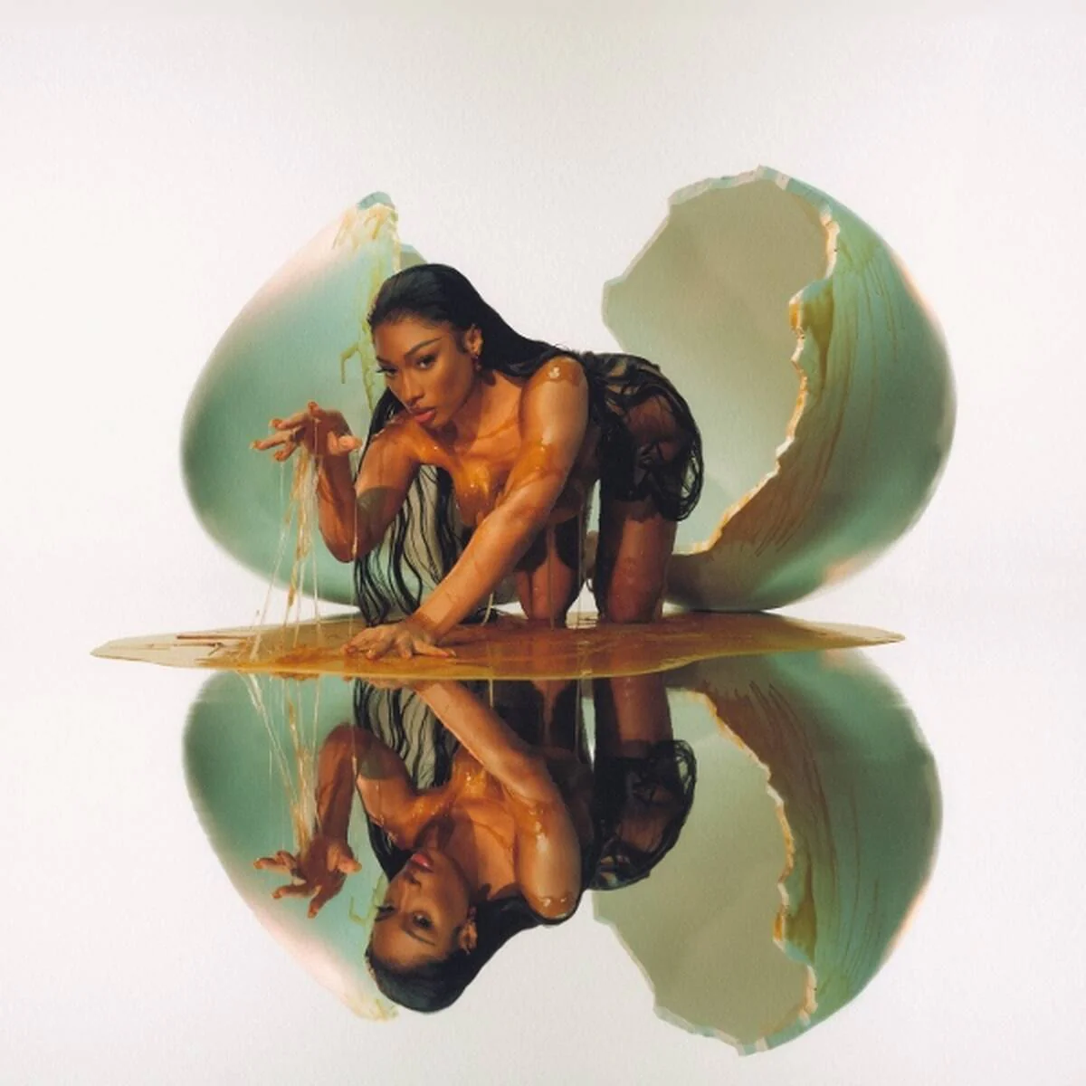 Megan Thee Stallion - Megan (Metallic SIlver Coloured LP)